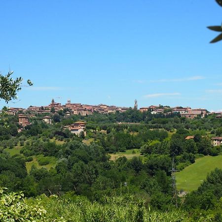 Nell'Antica Torre Di Fronte A Siena Apartment Luaran gambar
