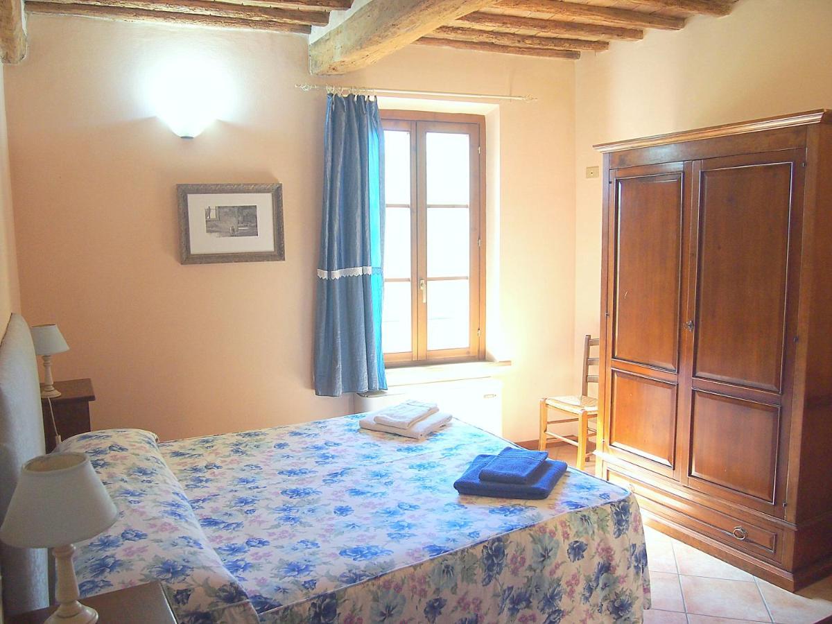 Nell'Antica Torre Di Fronte A Siena Apartment Luaran gambar